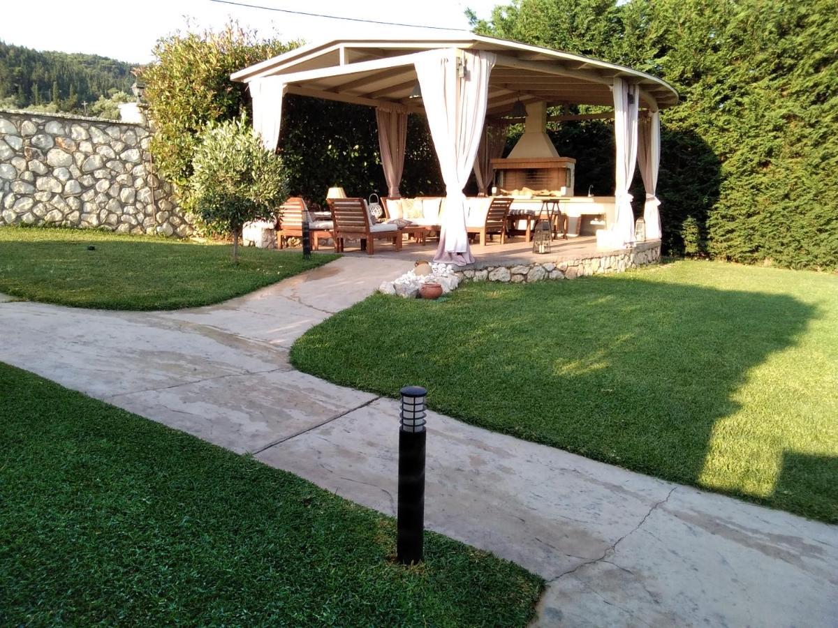 Villa Adelais Tsoukalades Exterior photo
